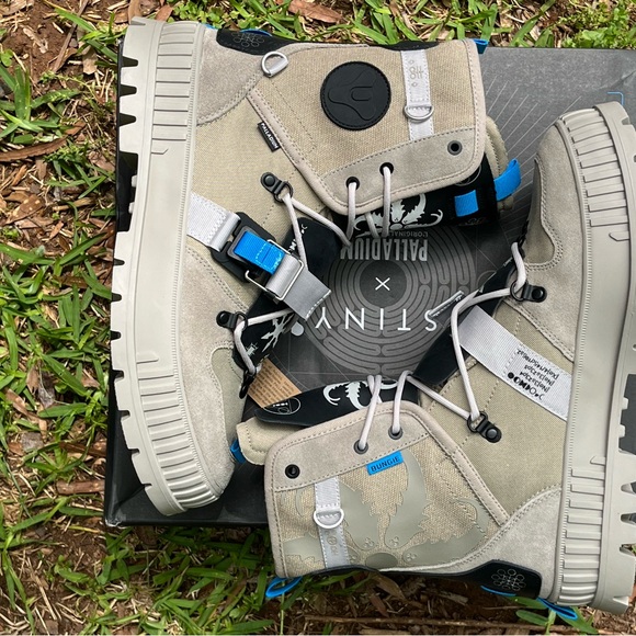 🆕 PalladiumMens Boots Size 14
Dune color . Size 14 - Picture 5 of 9